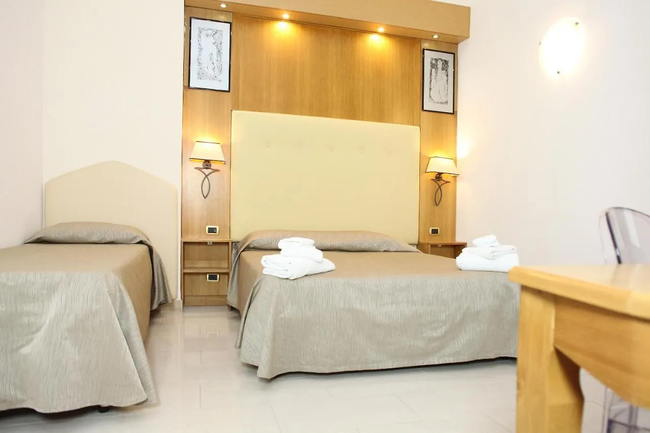 Albergo Russo Trapani 3*,